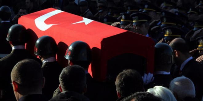 Yaralı askerden acı haber...