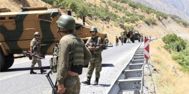 Tunceli'de patlama: 2 asker yaralı