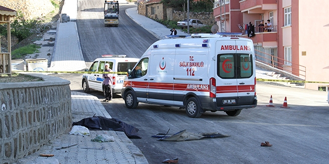 Yozgat'ta iş makinesinin altında kalan din görevlisi öldü