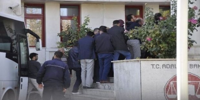 3 sanığa 7 yıl ile 10 yıl 6 ay arasında hapis cezası
