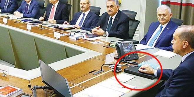 Kara kaplı defterin dönüşü