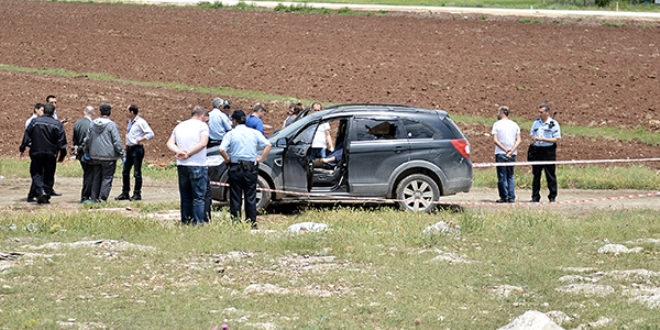 Emekli asker 2 yaşındaki oğlunu öldürüp, intihar etti