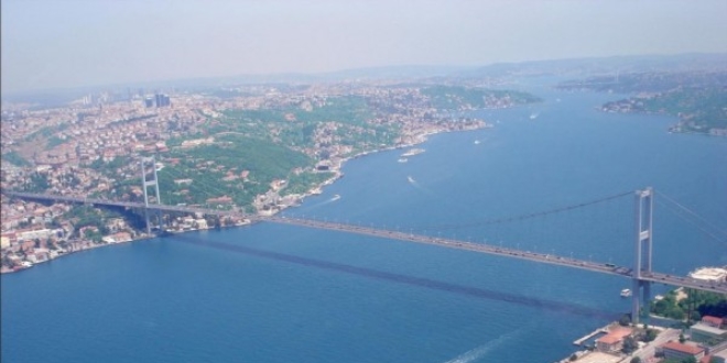 İstanbul Boğazı'na akan Turkuaz renkli suyun sırrı