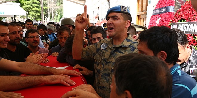 Şehit Uzman Çavuş Aydoğan, son yolculuğuna uğurlandı