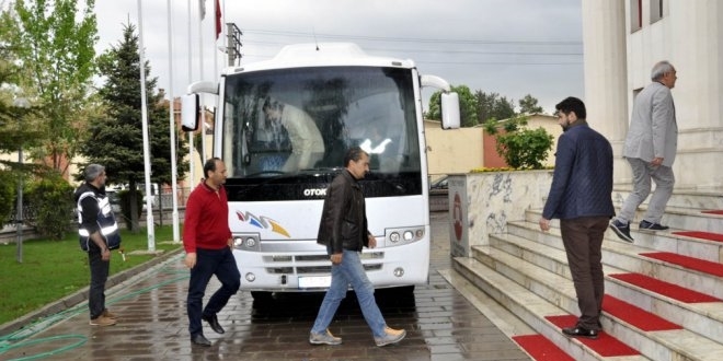 16'sı tutuklu 29 polisin yargılandığı dava ertelendi