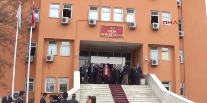 Iğdır'da memurlarında olduğu 11 kişiden 4'ü tutuklandı