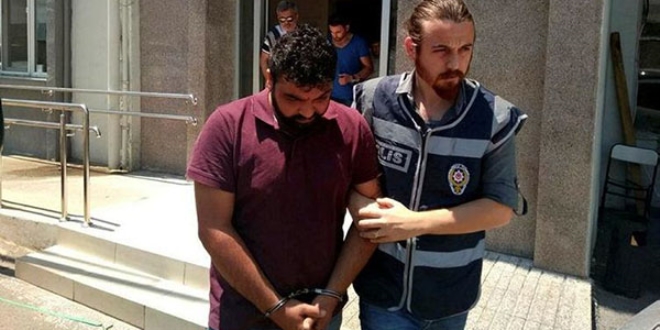 Kalpazan çetesinden 'FETÖ' çıktı
