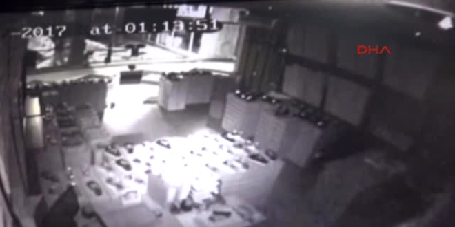 Kahraman güvenlik görevlisi 600 bin TL'yi kurtardı