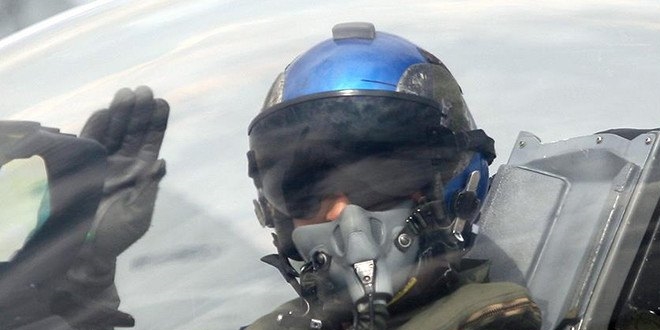 Astsubaylar savaş pilotu olmak istiyor