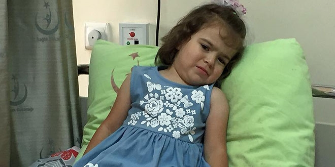 Ameliyattan 6 saat sonra düzgün yürümeye başladı