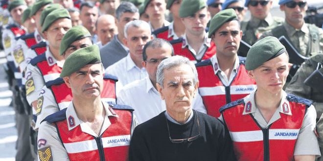 İşte FETÖ'nün ByLock'taki darbe mesajları
