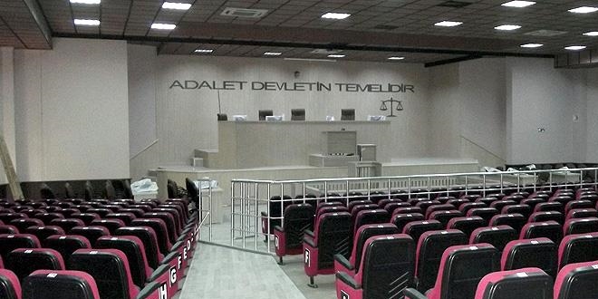 'Gazeteciyi silahla gasp' iddiasından 3 kişi tutuklandı