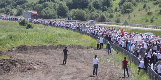 Dzce Valilii'nden CHP aklamas