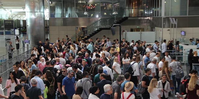 Atatrk Havaliman'nda 2 gnde 168 bin kii seyahat etti
