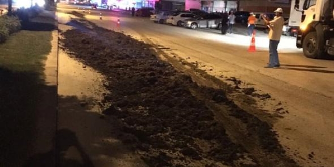 Kılıçdaroğlu'nun konaklayacağı tesisin önüne gübre döküldü