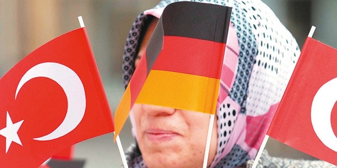 Almanya'daki gurbetçiler hem kararsız hem küskün
