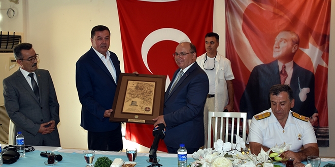 Öğretmen kökenli vali, Muğla'ya veda etti