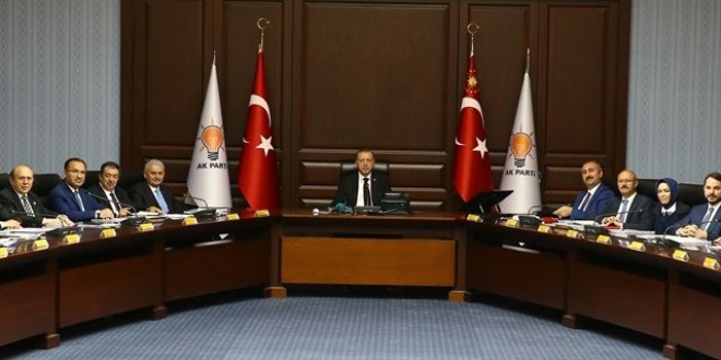 AK Parti MKYK toplantısı bitti