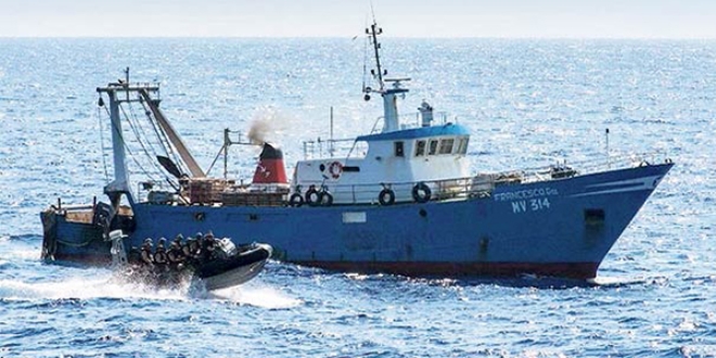 O amiral, çok uluslu güce komutan oldu