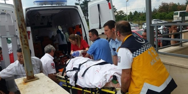 Çanakkale'de traktör devrildi: 2 ölü, 1 yaralı