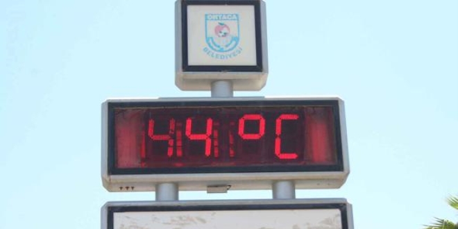 Antalya'da termometreler 44 dereceyi gördü