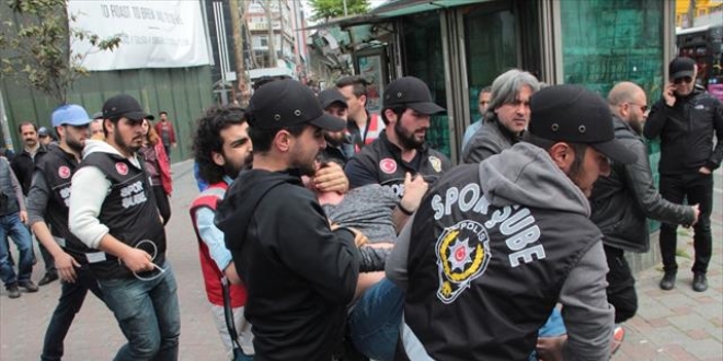 Şişli'de izinsiz gösteriye müdahale: Gözaltılar var