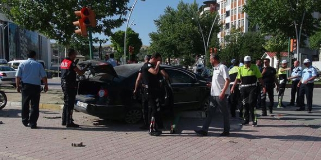 Trafikte tabancalı, taşlı, sopalı kavga: 7 yaralı