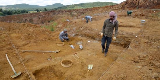 Sıcak su kenarında yaşamış 'Neandertal' insanın izi bulundu