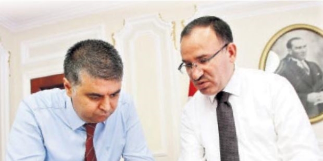Bozdağ: FETÖ ABD'ye de ihanet edecek