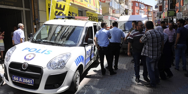 Uşak'ta 3 zabıta memuru darp edildi