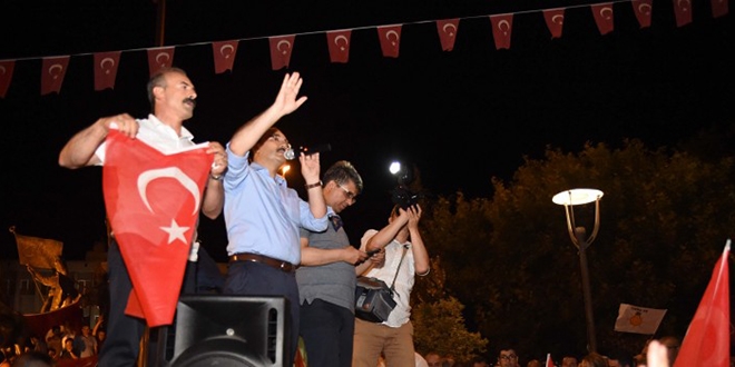 Uşak Belediyesi darbe girişimini kısa film yaptı