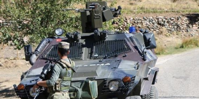 Hakkari'de konvoya saldırısı: 4 ölü, 1 yaralandı