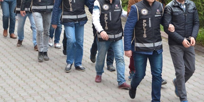 Sivas merkezli FET operasyonu: 10 kii tutukland
