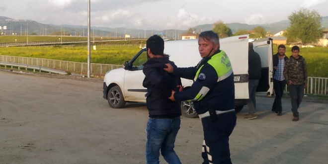 Düzce'de sağlık ekibini darp eden şahıs tutuklandı