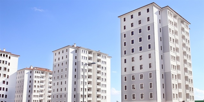 Emekliler için yaptırılan konutlar sahiplerini buldu