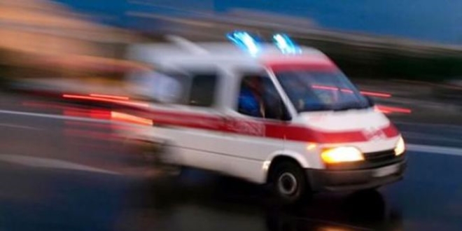 Maltepe'de trafik kazası: 1 ölü, 2 yaralı