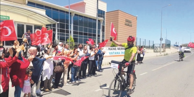 Münih'ten Silivri'ye pedal çevirdiler