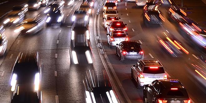 Trafiğe kayıtlı araç sayısı arttı