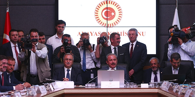 Meclis İçtüzüğünde Değişiklik, alt komisyona sevk edildi