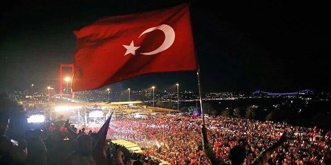 Alman medyasında darbe gecesi: 15 Temmuz'a medya kamuflajı