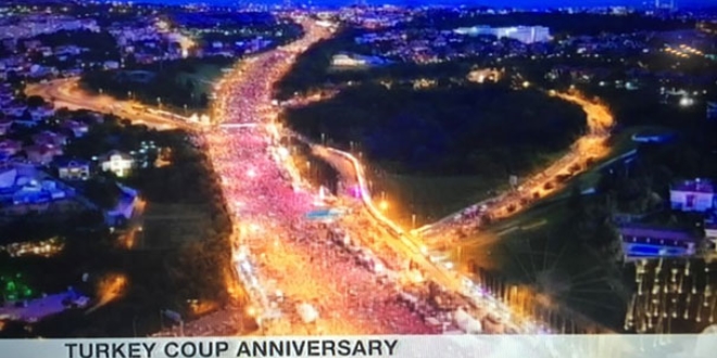15 Temmuz dünyada ilk haber! BBC canlı yayınladı