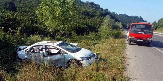 Sakarya'da trafik kazası: 2 ölü, 3 yaralı