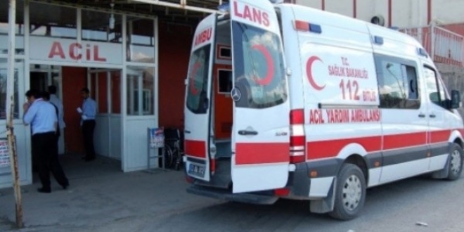 Bacağına saplanan fren koluyla hastaneye kaldırıldı