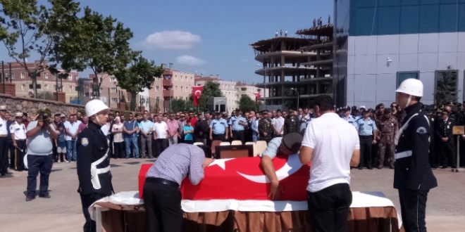 Şehit polis memuru Yıldız için tören düzenlendi