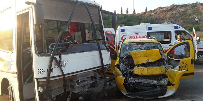 Bursa'da trafik kazası: 6 yaralı