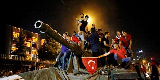 Sivilleşme adımları 15 Temmuz'dan sonra bir günde hayata geçirildi