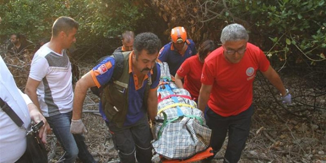 Kayalıklardan düşerek ölen öğretmen toprağa verildi