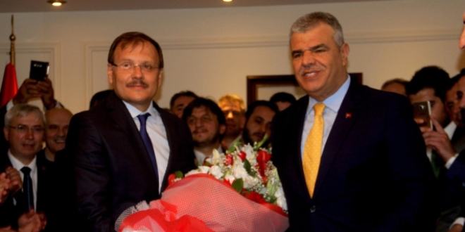 Başbakan Yardımcısı Çavuşoğlu görevi devir aldı