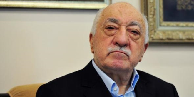 Darbeciler, duymak istemediği sözler için kulaklarını kapattı