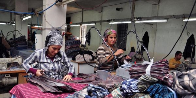 Tandır evi kıyafet üretim atölyesi oldu